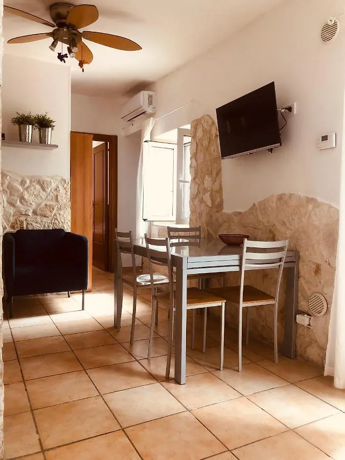 C.B.Guesthouse Bari 0*,  Italy